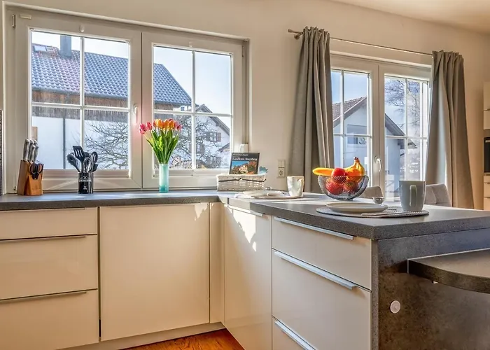 Lueftenblick - 2 Am Starnberger See, Mit Terrasse Oder Balkon, Weitblick, Sauna, Kamin, E-ladestation 아파트 *