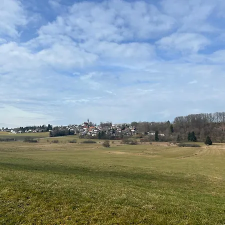Apartment Lueftenblick - Am Starnberger See, Mit Terrasse, Weitblick, Sauna, Kamin, E-ladestation *