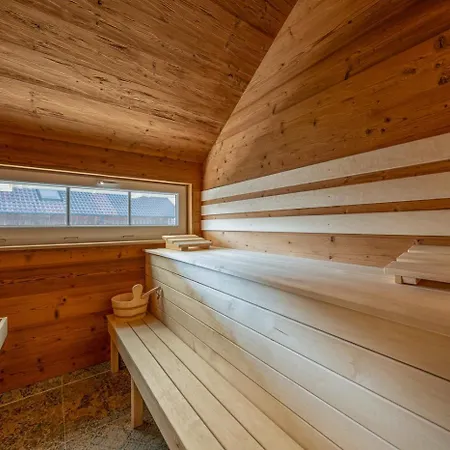Lueftenblick - 2 Am Starnberger See, Mit Terrasse Oder Balkon, Weitblick, Sauna, Kamin, E-ladestation Апартаменты Берг