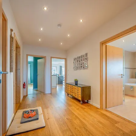 Lueftenblick - 2 Am Starnberger See, Mit Terrasse Oder Balkon, Weitblick, Sauna, Kamin, E-ladestation Апартаменты *