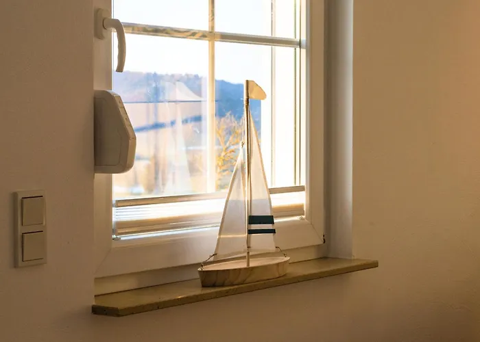 Lueftenblick - 2 Am Starnberger See, Mit Terrasse Oder Balkon, Weitblick, Sauna, Kamin, E-ladestation * Berg am Starnberger See